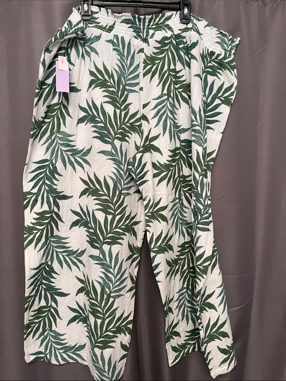 Women's Wide-Leg Leaf Print Pants in Green - Picture 5 of 5